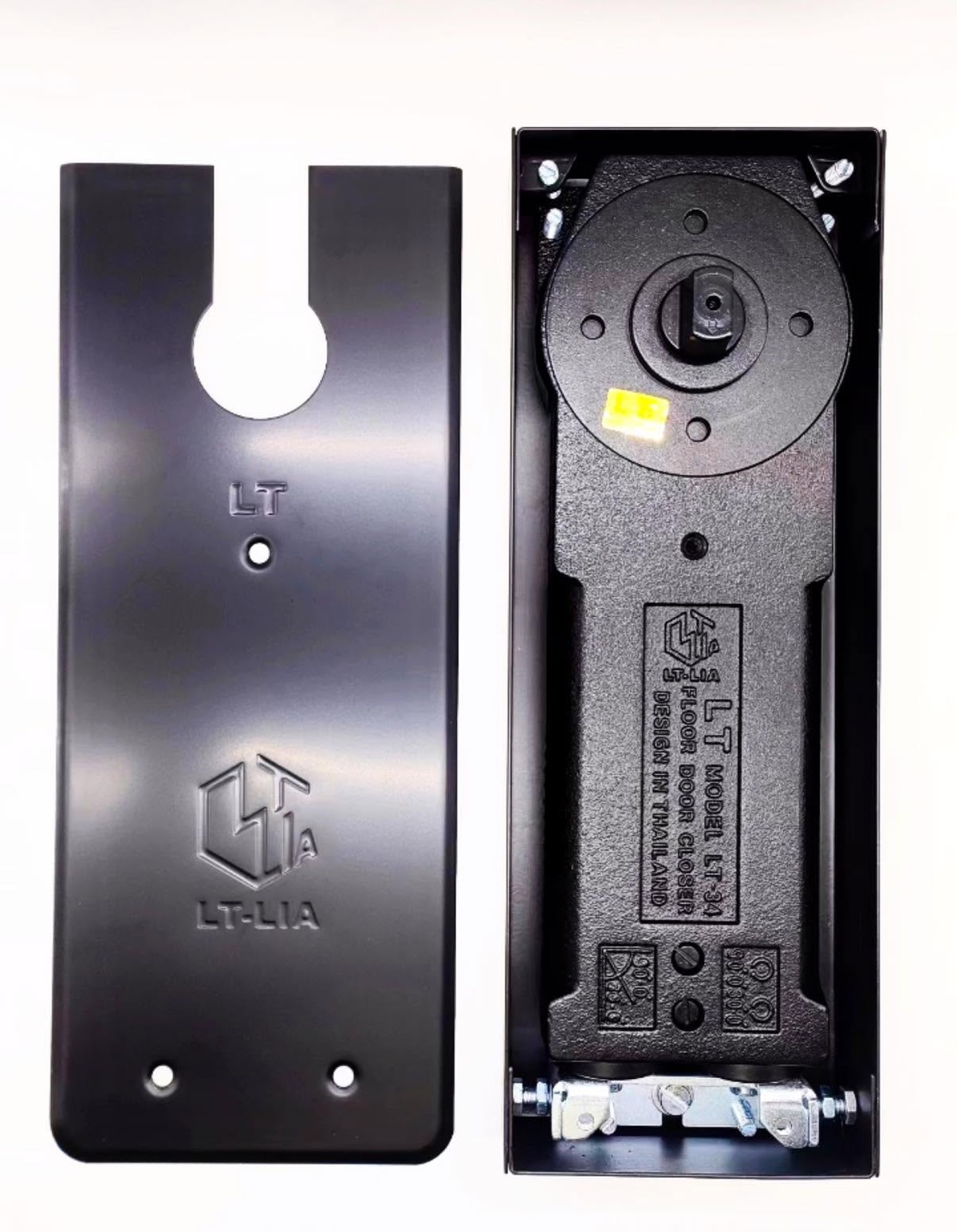 LT-34 Floor Door Closer · Black