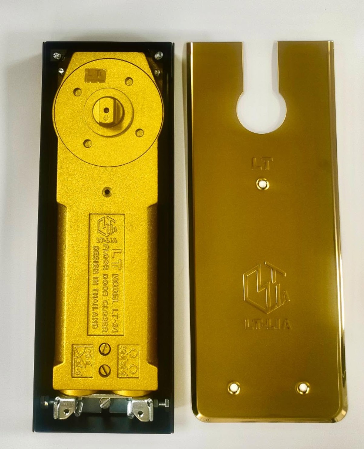LT-34 Floor Door Closer · Brass